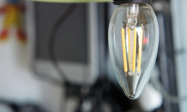 Koliko troši sijalica od 100W